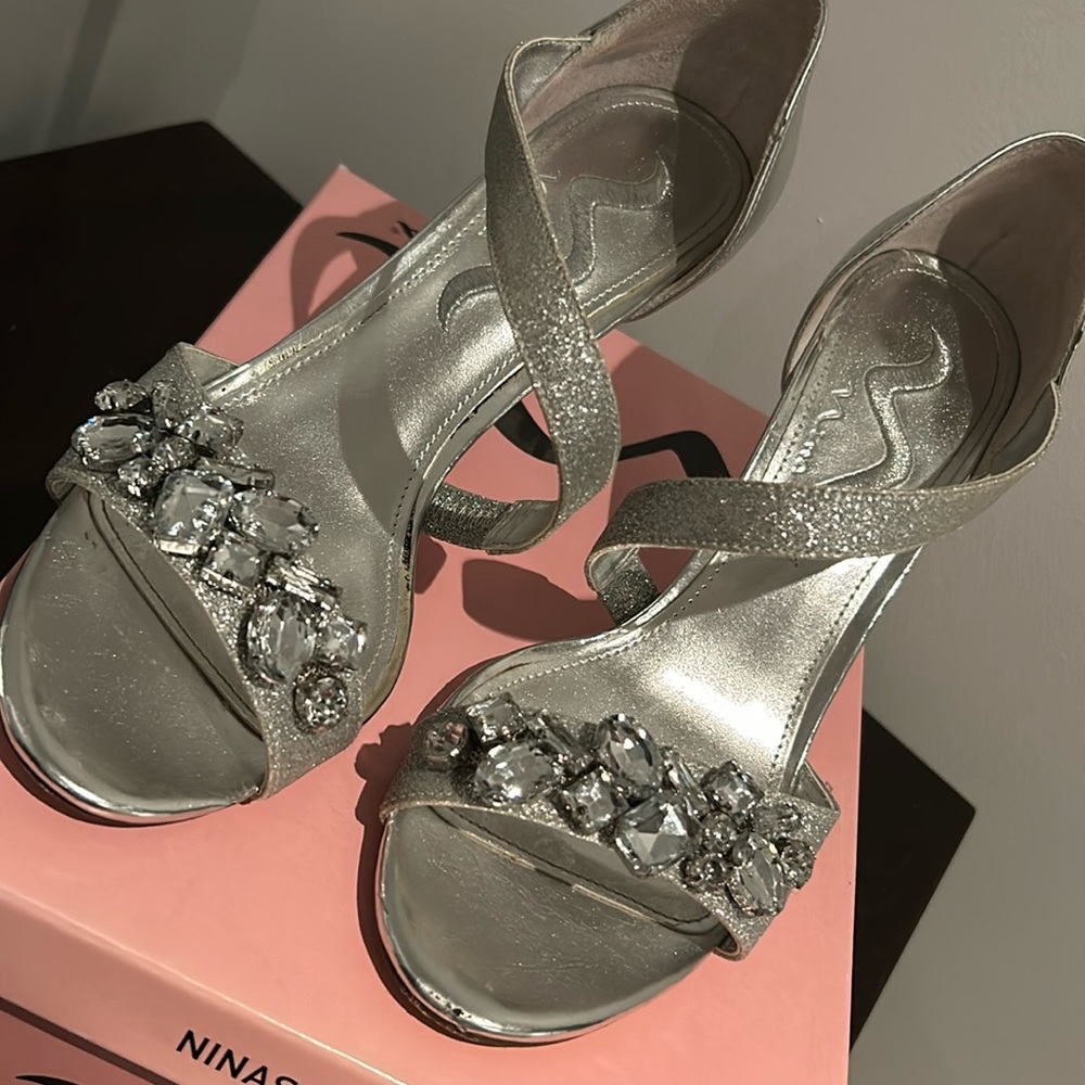 Gorgeous evening shoes, worn once for own wedding!!